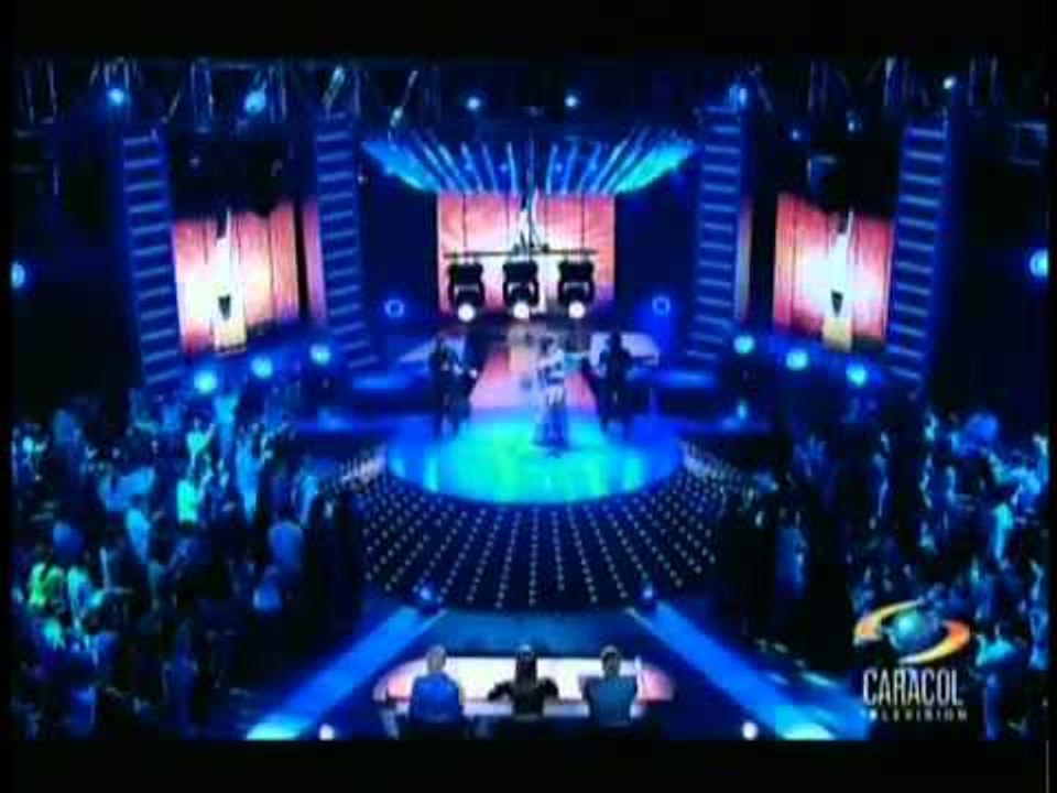 Hernán Saraza - Cantando Bala Perdida con Helenita Vargas de Yo me llamo