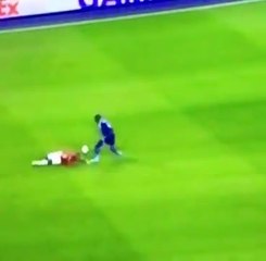 Paul Pogba's Humorous Slapstick Moment vs Anderlecht