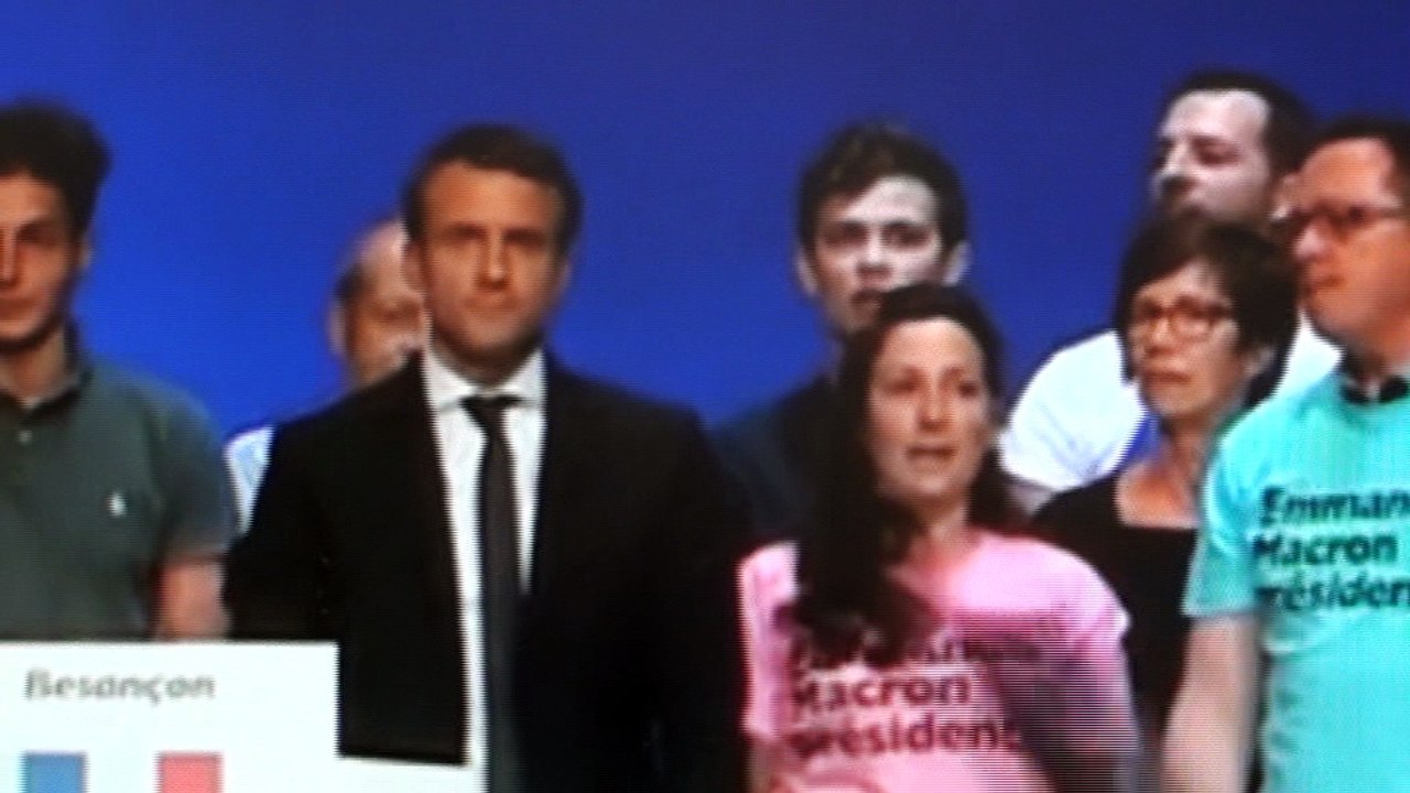 Macron chante la marseillaise au meeting de Besançon