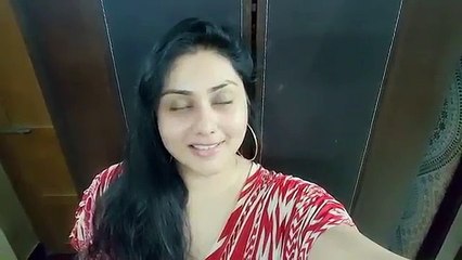 Actress Namitha was live chat with his fans-1
