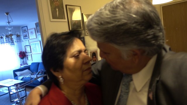 Aruna & HarI Sharma Welcome Kiss at Uppsala Home after Successful partikongress (S) Göteborg Apr 12, 2017