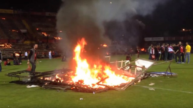 Lyon-Besiktas : Les turcs ont mis le feu au stade OL !