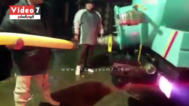 رئيس مدينة السنطهة يتابع رفع مياه الأمطار من الشوارع