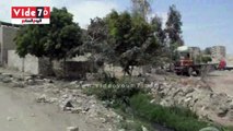 محافظ المنيا يتفقد قرية جبل الطير لمتابعة مشكلة المياه والصرف الصحى