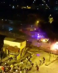 En Caracas Los Teques. Riega la voz