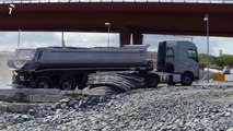 Volvo Trucks - One Minute about Tandem Axle Lift-r3EEsVuVy_U