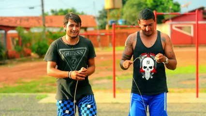 BRINCADEIRA DE INFÂNCIA • PIÃO