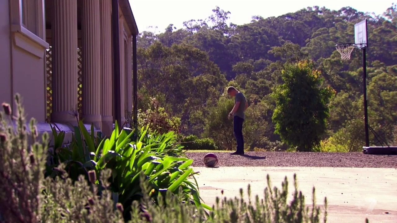 Olivia Fraser Richards - Clip 138