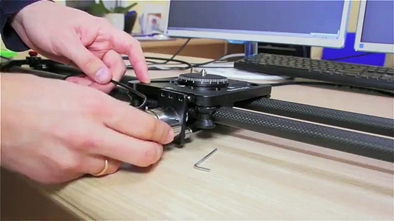 ASHANKS 31"/80CM Carbon Slider Follow Focus Pan Motorized Electric Control Delay Sliders Slider Dolly Track Rail for Tim