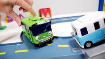 Tayo the Little Bus Garage Gas Station! Tayo Bus Toys for kids Toy Cars Toy Stories-AecrvXLwZJc