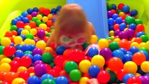 Kids Learning Colors through Ball Pit Show-Kids Funny games-Talking Tom Cat-Kids Funny Cartoons-Talking Tom and Friends-