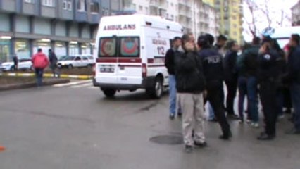 Otomobilin Çarptığı Motosiklet Sürücüsü Yaralandı