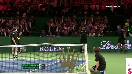 Zurich : Andy Murray demande à un ramasseur de balles de lui sauver son match