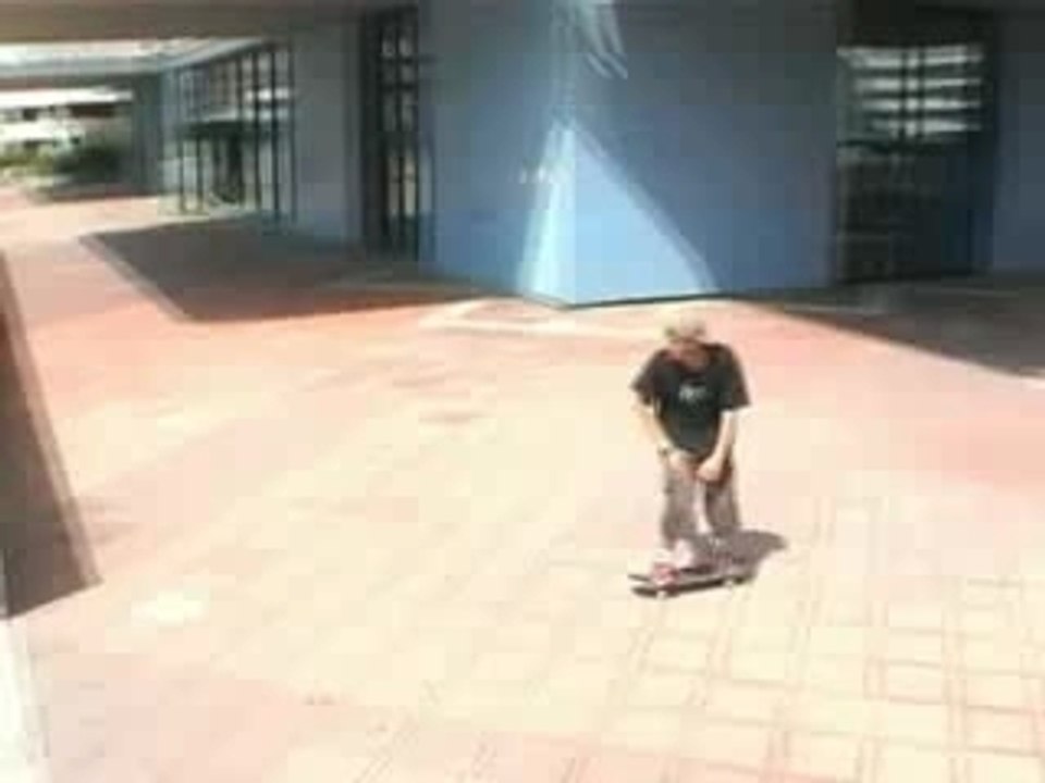 BS Noseslide (Ledge 14 marches)