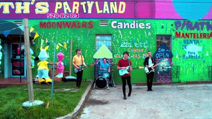 Circa Waves - Stuck In My Teeth