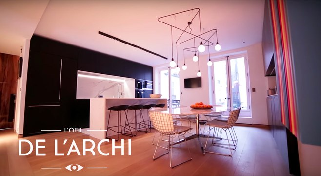 A Paris, découvrez cet appartement aux vingt fenêtres entièrement rénové.