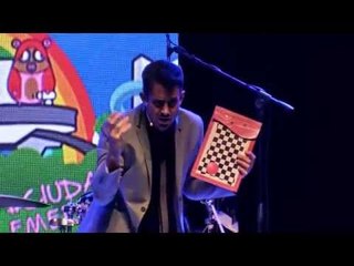 Radagast presentando stand up Ciudad Emergente 2015 Argentina