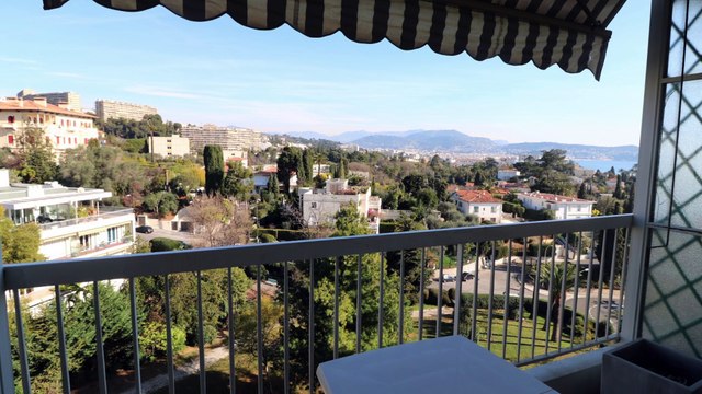 NICE OUEST - A VENDRE 2 pièces 52 m² - NAPOLEON 3 - Vue mer cap Ferrat