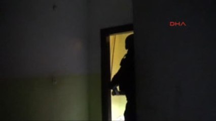 Istanbul'da Referandum Öncesi Deaş Operasyonları: 11 Gözaltı