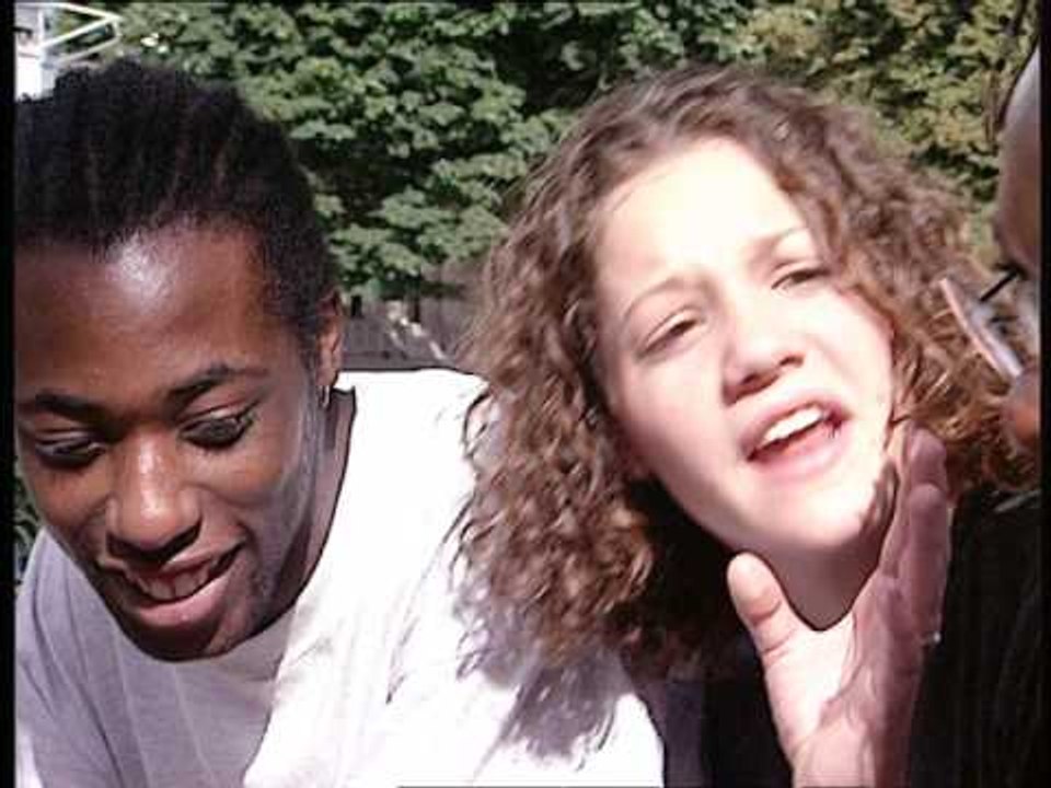 STRIP TEASE - Une bite n'a pas d'œil