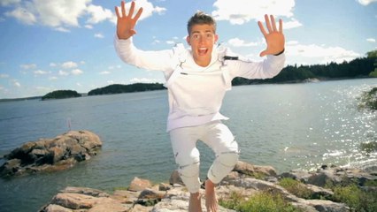 Robin Packalen - Can't Stop The Feeling