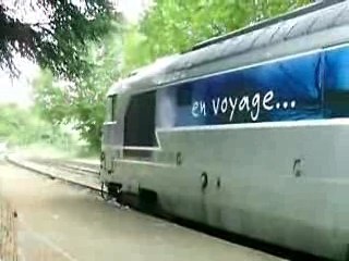 BB567565 en gare de Die (arriver, départ)