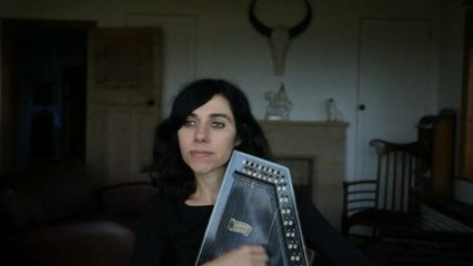 PJ Harvey - The Words That Maketh Murder