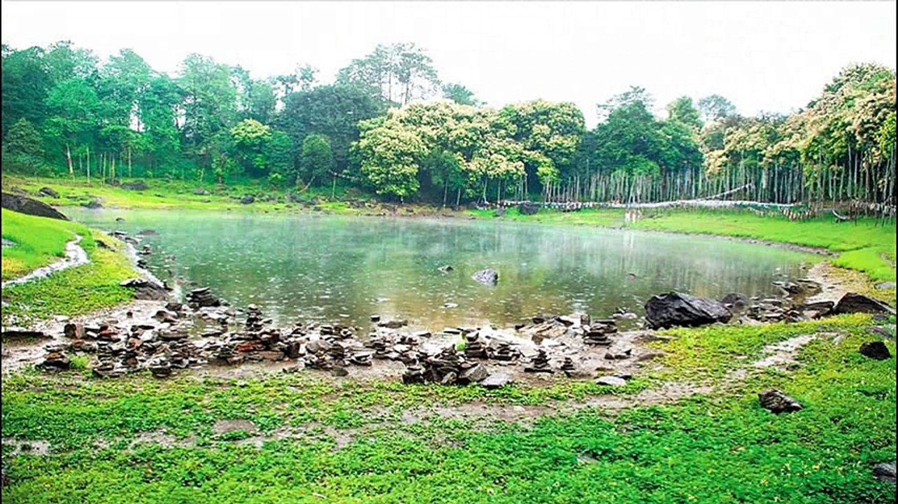 Khecheopalri Lake - Sikkim. India.