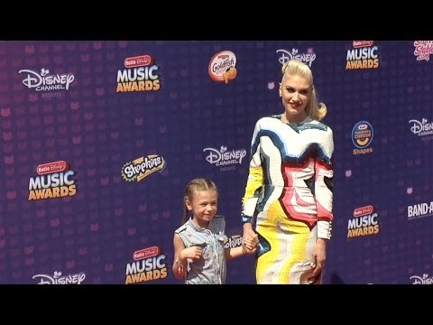 Gwen Stefani 2016 Radio Disney Music Awards Red Carpet