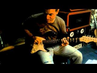 FRASE PENTATONICA menor y escala de blues (A)BY GUS QUIN