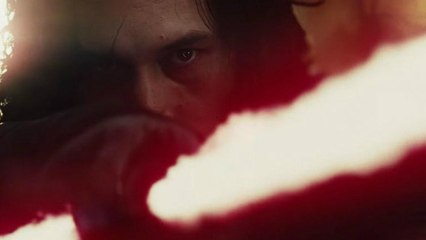 'The Last Jedi' Trailer Debuts at Star Wars Celebration | THR News