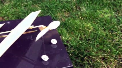 How to Make a Simple Rubber Band Powered Airplane at Home-9Z
