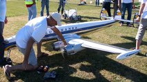 LOCKHEED L-1049G SUPER CONSTELLATION GIANT RC SCALE MODEL AIRLINER LOW PASS AND SHOW FLIGHT-rMBzadJ