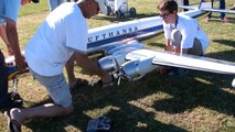 LOCKHEED L-1049G SUPER CONSTELLATION GIANT RC SCALE MODEL AIRLINER LOW PASS AND SHOW FLIGHT-rMBz