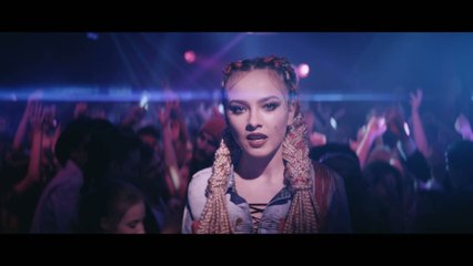 Natalia Nykiel - Error