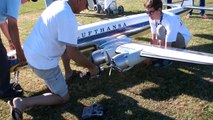 LOCKHEED L-1049G SUPER CONSTELLATION GIANT RC SCALE MODEL AIRLINER LOW PASS AND SHOW FLIGHT-rMBzadJc