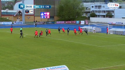 Corner repoussé par la défense de Créteil.