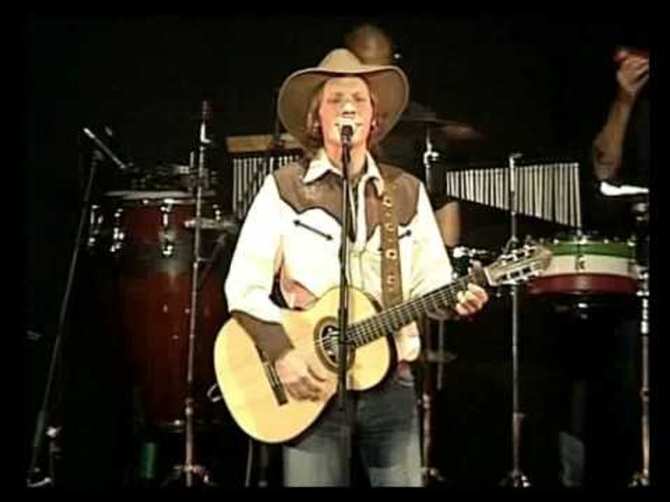 Jorge Nasser con Dino - Prueba Viviente - En vivo en el Metro