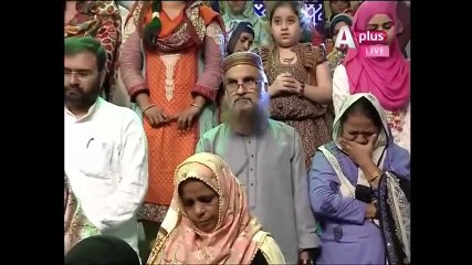 Video herunterladen: Amjad Sabri Son Recites Naat with Farhan Ali Waris - Everyone Crying