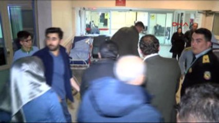 Dur' Ihtarına Uymayan Otomobile Polis Ateş Açtı: 2 Ölü, 1 Yaralı