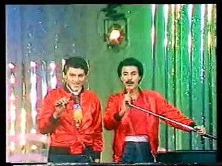 ومالو!؟ / مودي وحسين الأمام