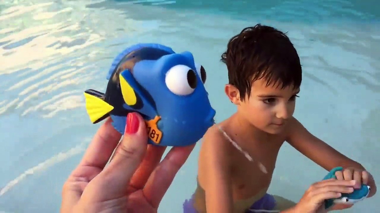Finding Dory Bath Squirter Pool Toys Bath Toys Juguetes de Buscando a