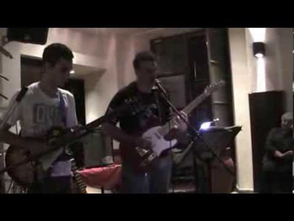 MUESTRA DE ALUMNOS GUS QUIN 2013 EL BLUES DE DONDE ESTARE