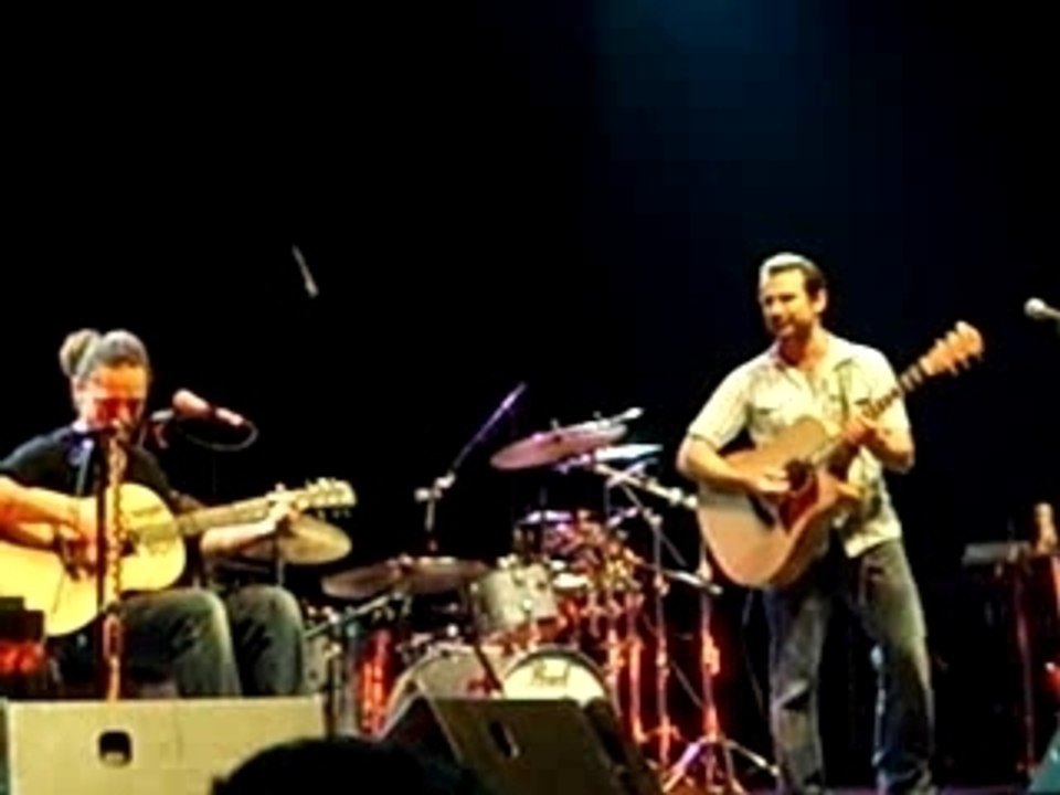 John butler trio Grand rex 24/04/2007 Peaches and cream