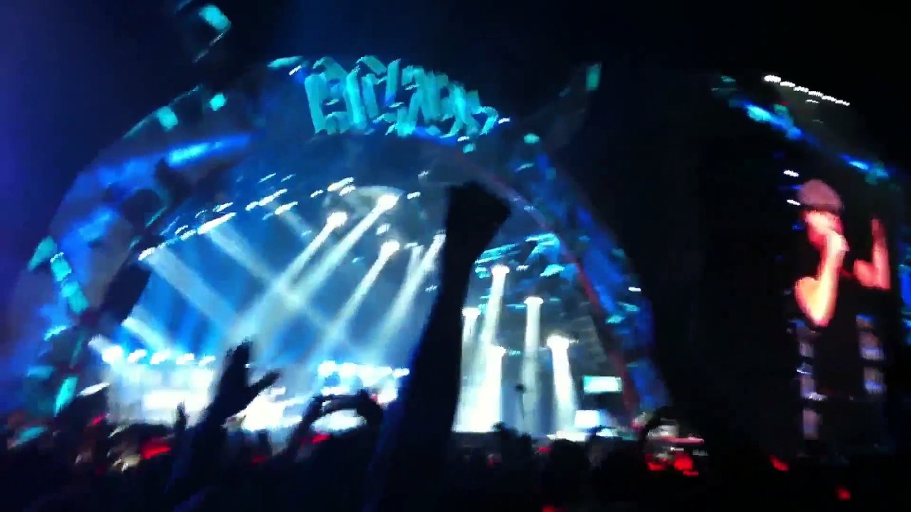 AC-DC - Shoot to Thrill, BARCELONA 29-05-2015 (HD)