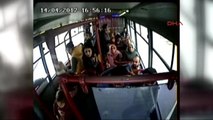 Sivas Halk Otobüsü Şoförü Rahatsızlanan Yolcuyu Hastaneye Yetiştirdi