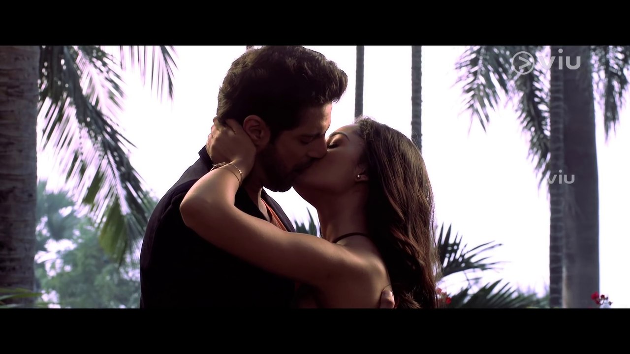 Spotlight Official Trailer | Vikram Bhatt | Tridha Choudhury | Arif Zakaria | Sid Makkar |VIU