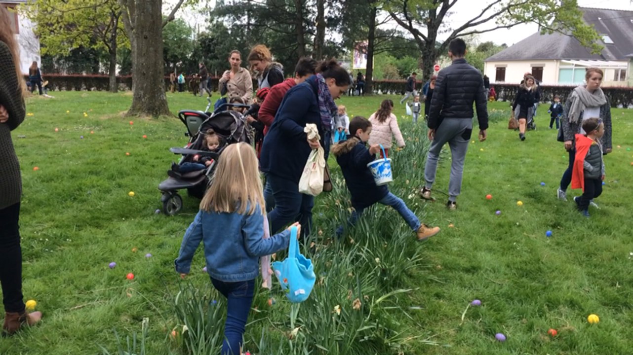 La chasse aux œufs des petits ce samedi 15 avril 2017