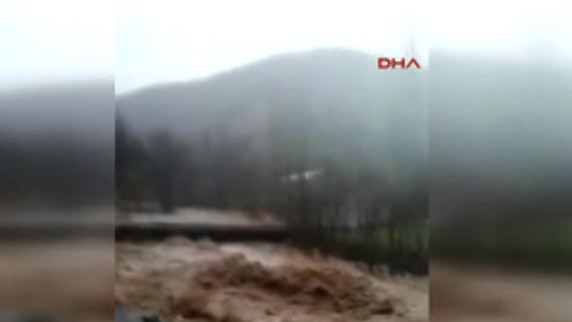 Şemdinli Tekeli Köyü'nde Selin Geliş Anı Kamerada