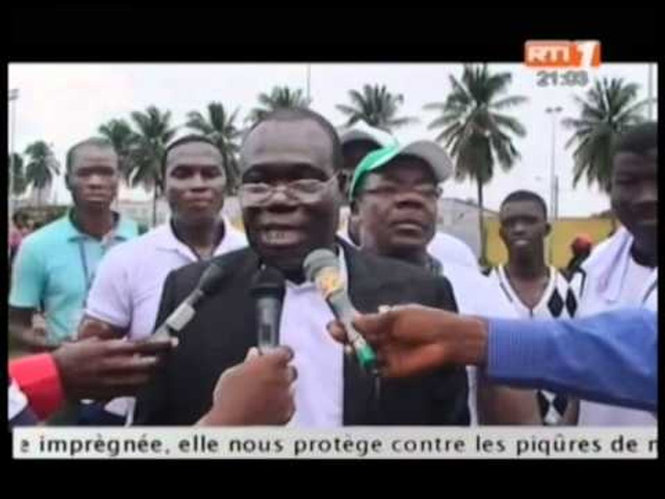 Des officiels se prononcent apres les finales du championnat de Volley Ball